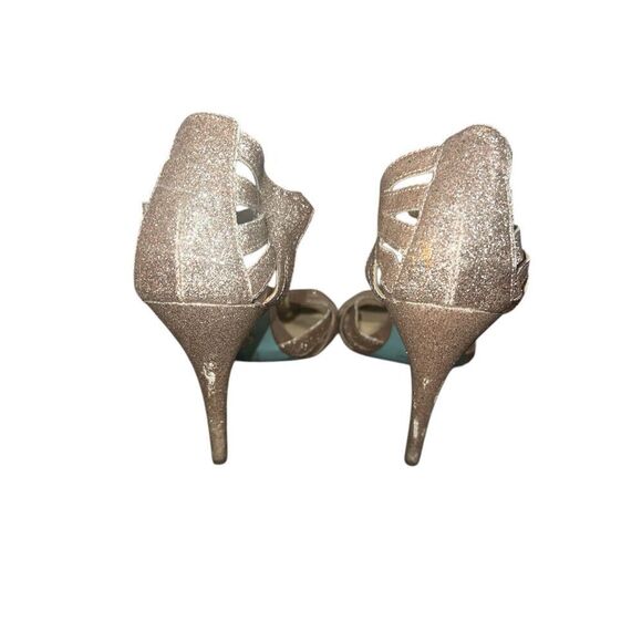 ✨BETSEY BLUE TEE STRAPPY SZ 7.5 HEEL IN CHAMPAGNE✨ - Picture 3 of 13